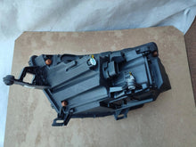 Laden Sie das Bild in den Galerie-Viewer, Frontscheinwerfer Skoda Kamiq 658941016 0021383306 Full LED Rechts Headlight SCH5772646225fu
