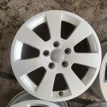 Load image into Gallery viewer, 4x Alufelge 16 Zoll 6.5&quot; 5x112 50ET Silber 8P0601025A Audi A6 A4 Rim Wheel