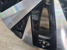 Laden Sie das Bild in den Galerie-Viewer, 1x Alufelge 20 Zoll 9.0" 5x112 42ET Glanz Silber 11A601025H VW Id.4 Rim Wheel FEL8747485641bq