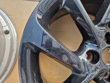 Load image into Gallery viewer, 1x Alufelge 17 Zoll 7.0" 4x100 Glanz Opel Corsa Rim Wheel FEL4953212948yd