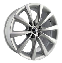 Laden Sie das Bild in den Galerie-Viewer, 4x Alufelge 18 Zoll 8.0" 5x112 30ET Glanz Silber 6867338 BMW 4 Rim Wheel FEL8637172693wc