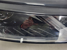 Laden Sie das Bild in den Galerie-Viewer, Frontscheinwerfer Skoda Octavia IV 5E4941016A Full LED Rechts Headlight SCH4053089931kv