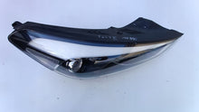 Load image into Gallery viewer, Frontscheinwerfer Hyundai Tucson 92102-D7201 LED Rechts Scheinwerfer Headlight SCH1648772828hr