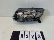 Laden Sie das Bild in den Galerie-Viewer, Frontscheinwerfer Dacia Sandero 90146513 Links Scheinwerfer Headlight