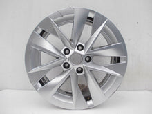 Load image into Gallery viewer, 1x Alufelge 17 Zoll 46ET Silber 5E3601025 Skoda Octavia I Rim Wheel FEL3696767775yk