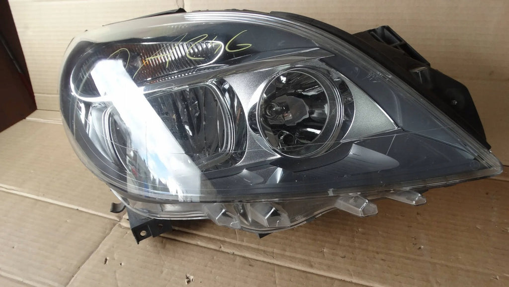 Frontscheinwerfer Mercedes-Benz W246 A2468200261 LED Rechts Headlight