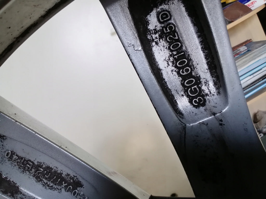 1x Alufelge 17 Zoll 7.0" 5x112 40ET Glanz Silber 3G0601025D VW I Rim Wheel FEL1351940349wv