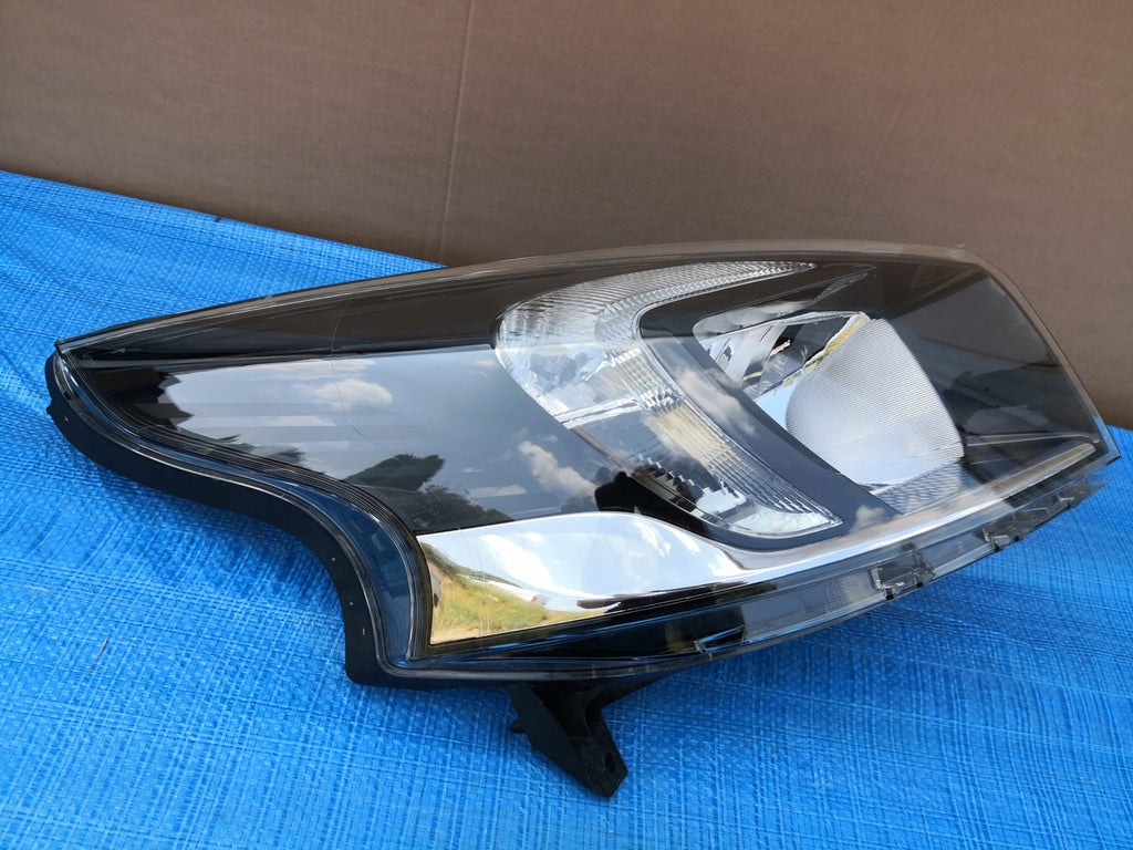 Frontscheinwerfer Opel Vivaro B 260100647R Halogen Rechts Scheinwerfer Headlight