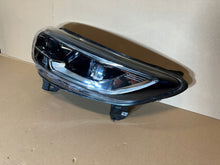 Laden Sie das Bild in den Galerie-Viewer, Frontscheinwerfer Renault Kadjar 260602051R LED Links Scheinwerfer Headlight SCH3161434029aa