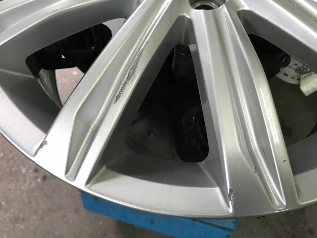 1x Alufelge 17 Zoll 6.5" 5x112 52ET Glanz Silber 5TA601025D Vw Rim Wheel FEL7249379592ki