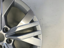 Load image into Gallery viewer, 1x Alufelge 17 Zoll 7.0&quot; 5x112 38ET Silber 3G0601025AB VW Passat B8 Rim Wheel