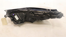 Laden Sie das Bild in den Galerie-Viewer, Frontscheinwerfer Tesla Model 3 107737640B LED Rechts Scheinwerfer Headlight