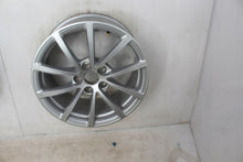 Load image into Gallery viewer, 1x Alufelge 17 Zoll 7.5&quot; 5x112 36ET Glanz Silber 4K0601025 Audi Rim Wheel