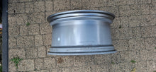 Load image into Gallery viewer, 1x Alufelge 19 Zoll 9.0" 5x120 6854682 BMW 3 F34 Rim Wheel FEL7805501045cl