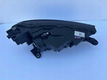 Laden Sie das Bild in den Galerie-Viewer, Frontscheinwerfer Skoda Fabia I 6VB941015 LED Ein Stück (Rechts oder Links)