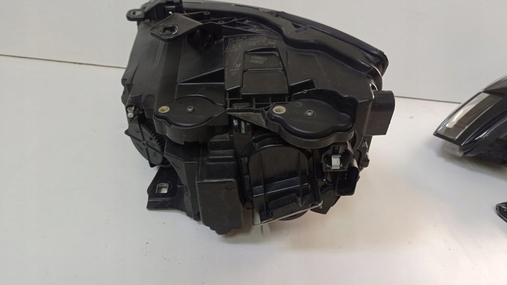 Frontscheinwerfer Audi Q2 81A941004 Rechts Scheinwerfer Headlight SCH3889256653sg