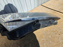 Laden Sie das Bild in den Galerie-Viewer, Frontscheinwerfer Skoda Superb III 3V1941016 LED Rechts Scheinwerfer Headlight SCH3970645620nl