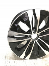 Laden Sie das Bild in den Galerie-Viewer, 1x Alufelge 18 Zoll 8.5&quot; 5x112 52ET A2064015200 Mercedes-Benz C-Class Rim Wheel