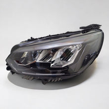 Laden Sie das Bild in den Galerie-Viewer, Frontscheinwerfer Peugeot 2008 208 II 9833036380 LED Links Headlight