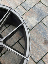 Laden Sie das Bild in den Galerie-Viewer, 1x Alufelge 20 Zoll 10.0&quot; 5x112 Rim Wheel