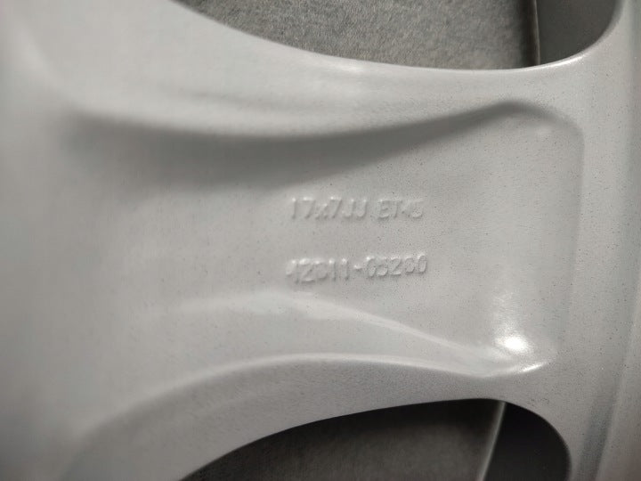 1x Alufelge 17 Zoll 7.0" 5x100 45ET Glanz Silber 42611-05260 Toyota Avensis FEL7346172511ad
