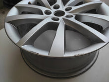 Load image into Gallery viewer, 1x Alufelge 18 Zoll 7.0&quot; 5x112 43ET Matt Silber 565601025D Skoda Kodiaq