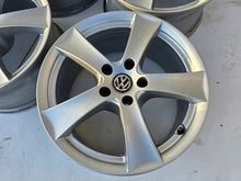 Load image into Gallery viewer, 4x Alufelge 17 Zoll 7.5" 5x112 28ET VW Passat B7 Tiguan Sharan Arteon Rim Wheel FEL6813124722za