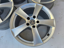 Load image into Gallery viewer, 4x Alufelge 17 Zoll 7.5" 5x112 28ET VW Passat B7 Tiguan Sharan Arteon Rim Wheel FEL6813124722za