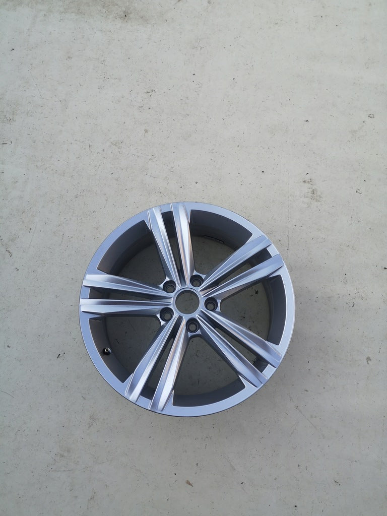 1x Alufelge 18 Zoll 7.0" 5x112 43ET Glanz Schwarz 5NA601025AQ VW Tiguan FEL2874941059ak