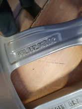 Laden Sie das Bild in den Galerie-Viewer, 1x Alufelge 19 Zoll 9.5&quot; 5x130 45ET Silber 98136214902 Porsche Cayman Rim Wheel