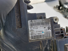 Laden Sie das Bild in den Galerie-Viewer, Frontscheinwerfer Audi A4 B8 8K0941004L 8K09410003L Rechts oder Links
