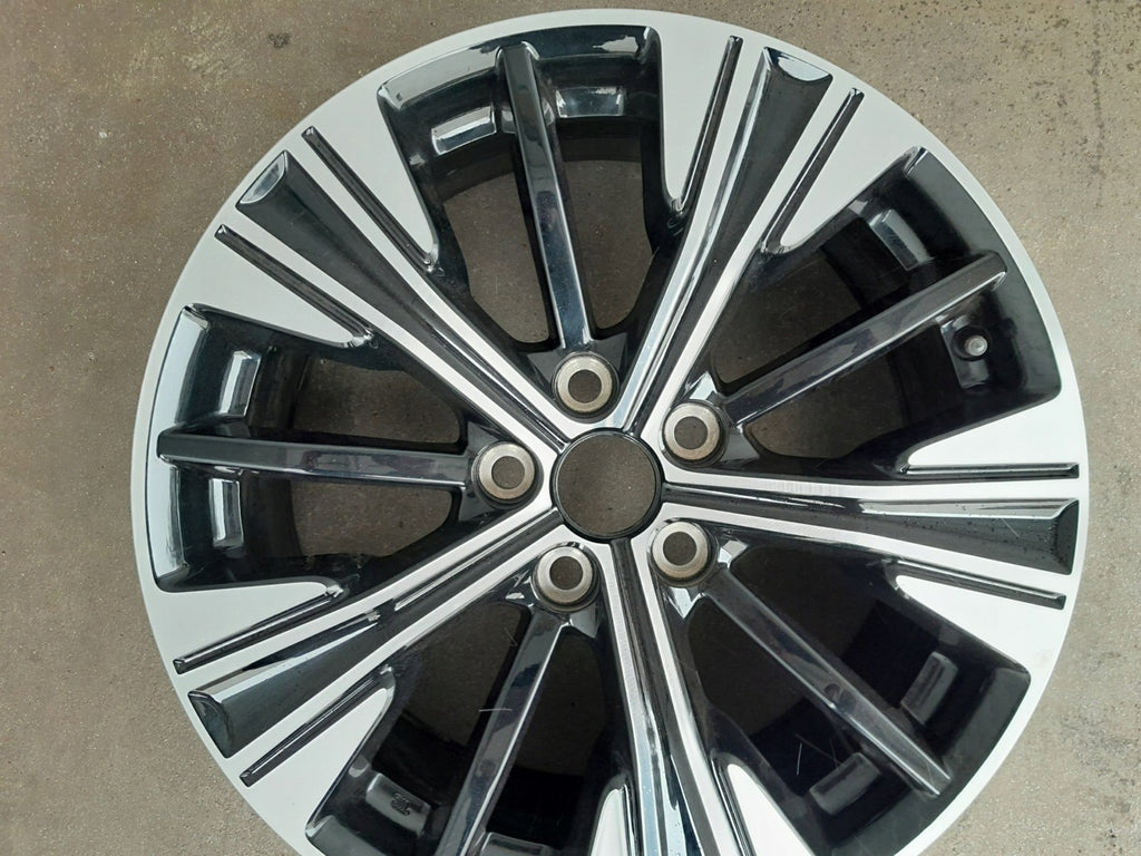 1x Alufelge 18 Zoll 7.0" 5x114.3 38ET 4250D789 Mitsubishi I Rim Wheel FEL5004037268ld