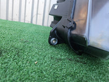 Load image into Gallery viewer, Frontscheinwerfer VW Amarok 2H3941031 Xenon Links Scheinwerfer Headlight SCH2912273753er