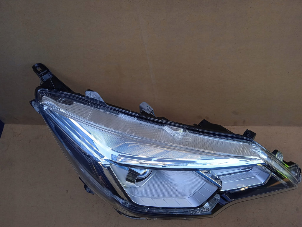 Frontscheinwerfer Mitsubishi Space Star 8301D456 LED Rechts Headlight SCH9524040643sy