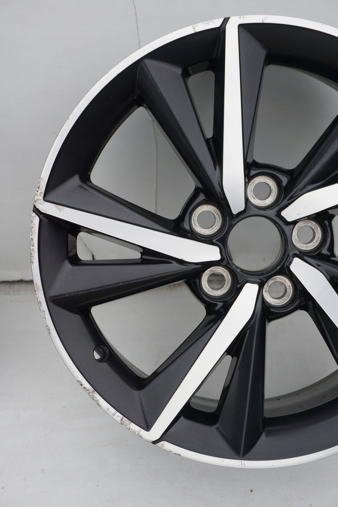 1x Alufelge 17 Zoll 7.0" 5x114.3 50ET Glanz Schwarz PW457-02001 Toyota Rim Wheel