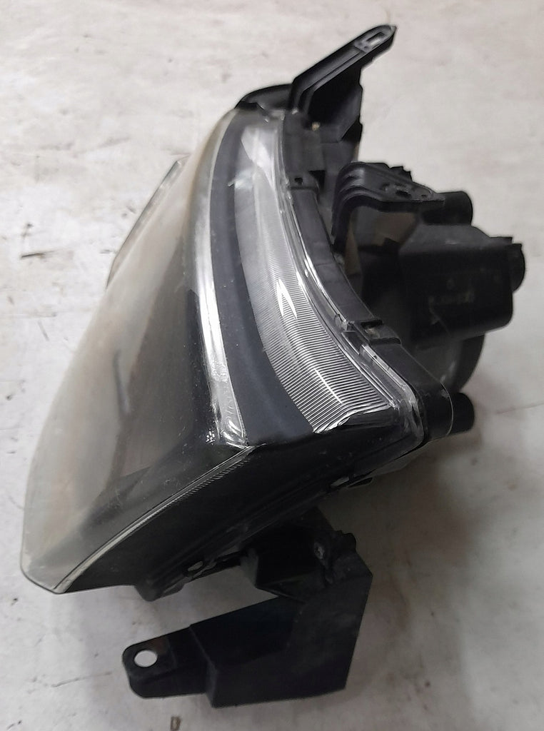 Frontscheinwerfer Mitsubishi L200 8301B462 Rechts Scheinwerfer Headlight SCH5490631740la