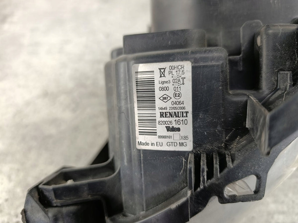 Frontscheinwerfer Renault Clio III 8200261610 Links Scheinwerfer Headlight SCH2994189393kt