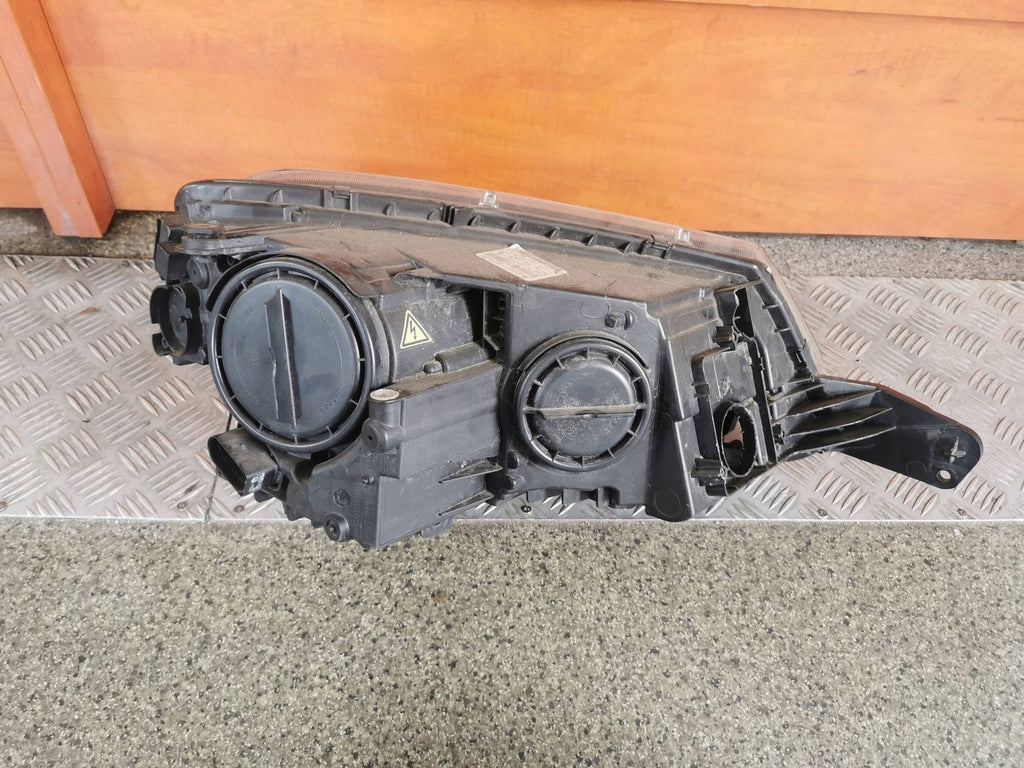 Frontscheinwerfer Skoda Yeti 5L1941015C Xenon Ein Stück (Rechts oder Links)