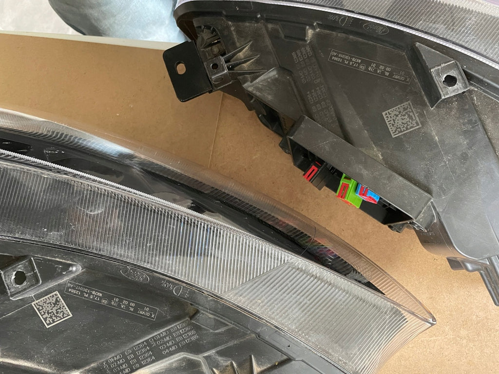 Frontscheinwerfer Ford Focus NX7B-13E016-AG LED Ein Satz Scheinwerfer Headlight SCH3799658772ka