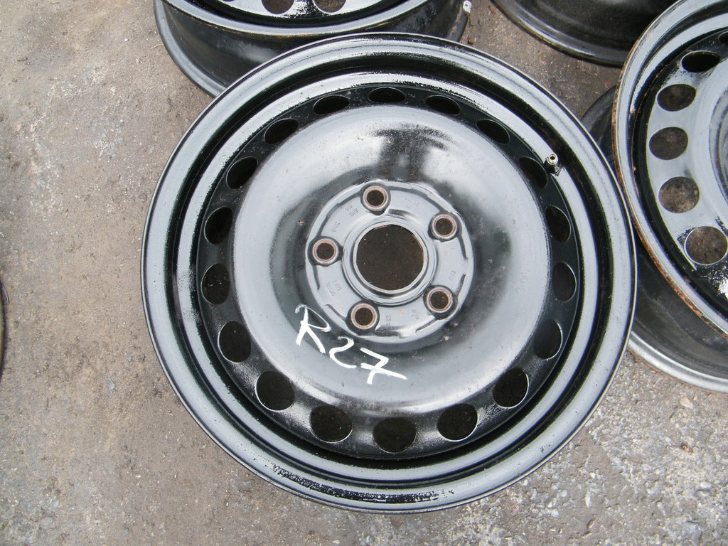 4x Alufelge 15 Zoll 6.0" 5x112 47ET Silber VW Caddy V Golf III Jetta VI Touran FEL9202054412rr