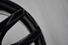 Load image into Gallery viewer, 1x Alufelge 19 Zoll 8.5" 5x112 40ET 5A5786C5 BMW 1 Rim Wheel FEL4430296199uh