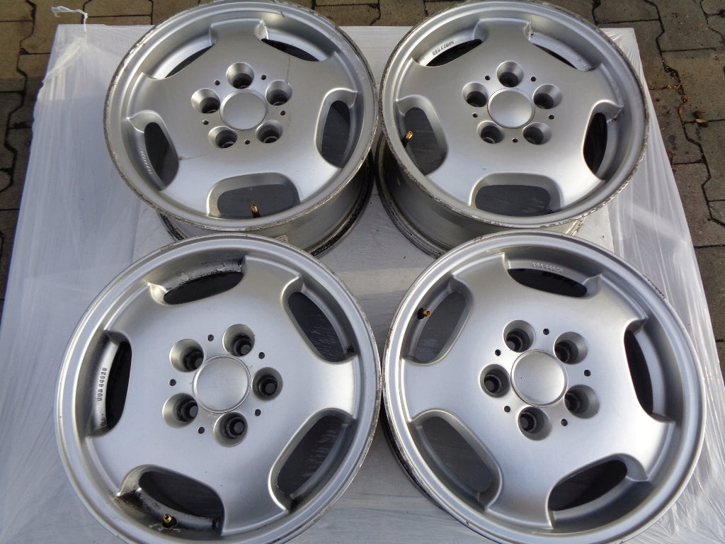 4x Alufelge 15 Zoll 7.0" 5x112 37ET Silber A2314010400 Mercedes-Benz Clk