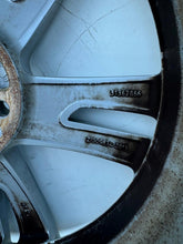 Load image into Gallery viewer, 1x Alufelge 18 Zoll 7.5" 5x108 50 5ET Glanz Silber 31362866 Volvo Rim Wheel FEL6708511200mk