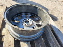 Load image into Gallery viewer, 1x Alufelge 17 Zoll 6.5&quot; 4x100 40ET 403005727R Renault Rim Wheel