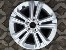 Load image into Gallery viewer, 1x Alufelge 16 Zoll 6.5" 5x108 47ET Glanz PZ4L0H0672 Toyota Proace City FEL6574978158jr