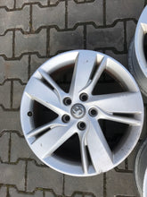 Laden Sie das Bild in den Galerie-Viewer, 1x Alufelge 17 Zoll 7.0&quot; 5x115 44ET 13367272 Opel Rim Wheel