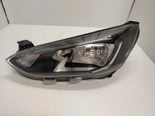 Laden Sie das Bild in den Galerie-Viewer, Frontscheinwerfer Ford Focus JX7B-13W030-CE LED Ein Stück (Rechts oder Links) SCH2721561454yu