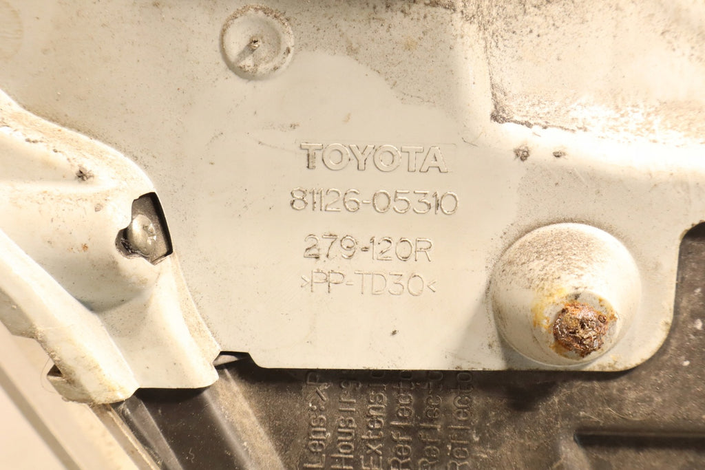 Frontscheinwerfer Toyota Avensis 81118-05310 Rechts Scheinwerfer Headlight SCH8376613295pe