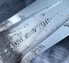 Load image into Gallery viewer, 1x Alufelge 17 Zoll 7.0" 5x114.3 40ET Glanz Silber 403004615R 403004770R Mg FEL4730103727um