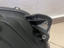 Laden Sie das Bild in den Galerie-Viewer, Frontscheinwerfer Iveco Daily IV 5801473749 Rechts Scheinwerfer Headlight SCH4072454957zz